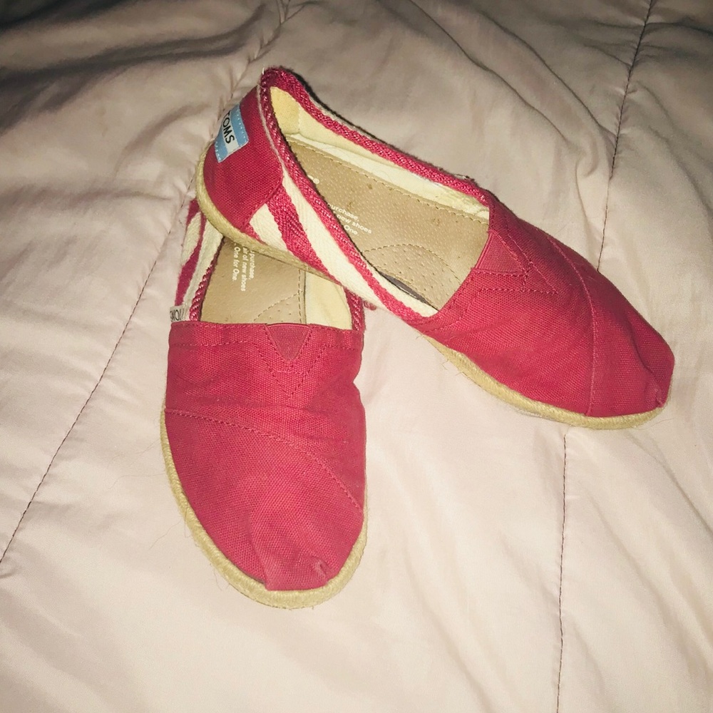 Toms slip on shoes